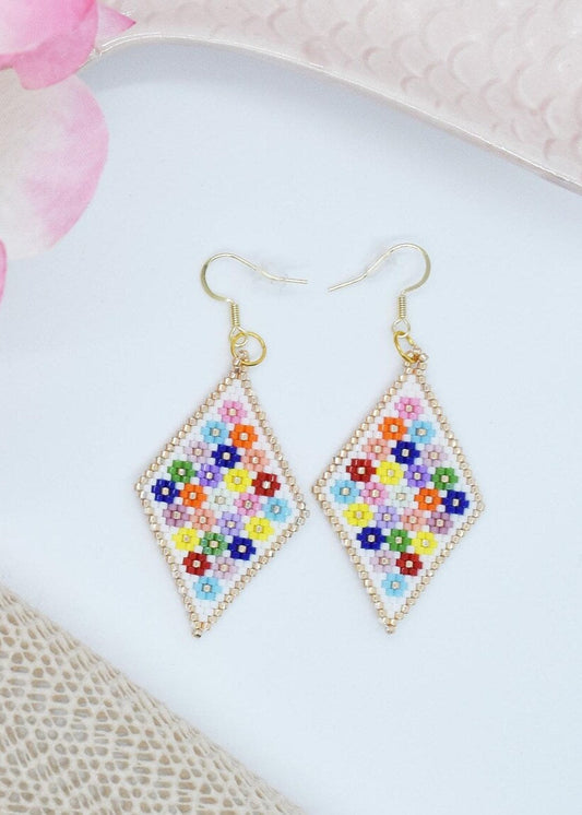 Diamond_Shaped_Floral_Earring