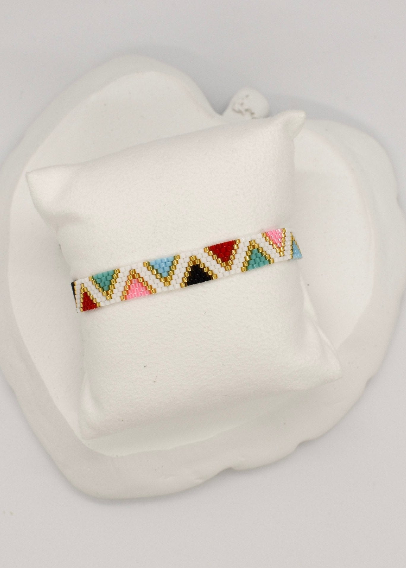 Egypt_Miyuki_Braceletes