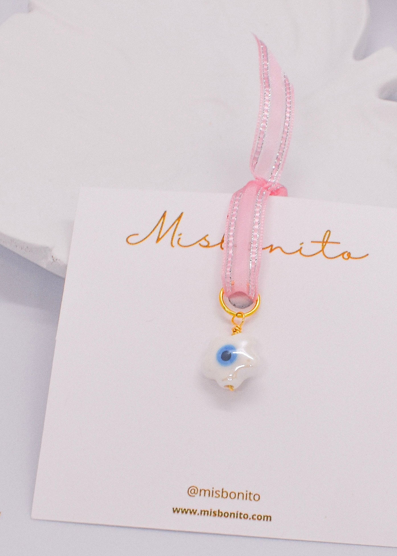 Evil_eye_charm_flowers