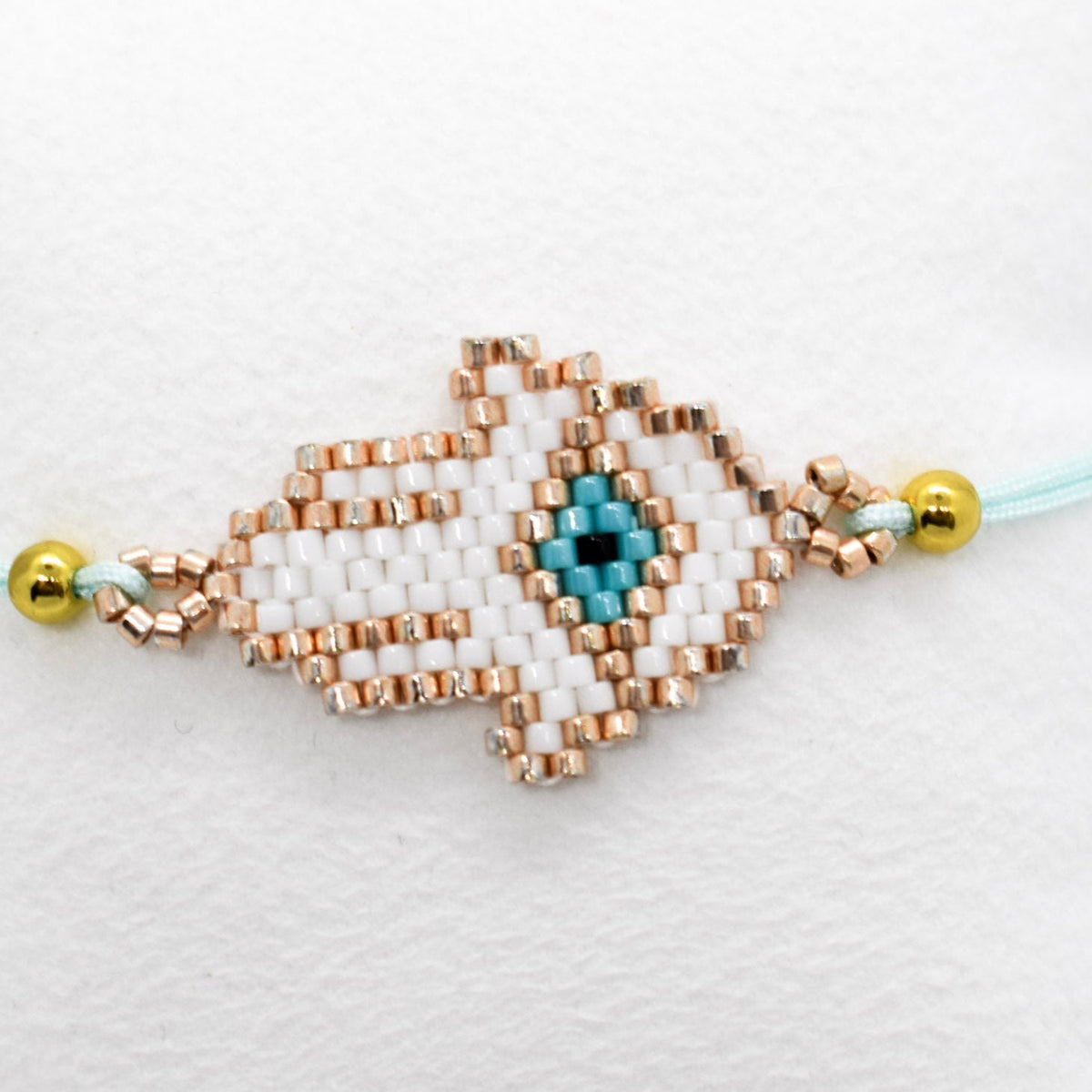 Hamsa hand Miyuki bracelet zoomed