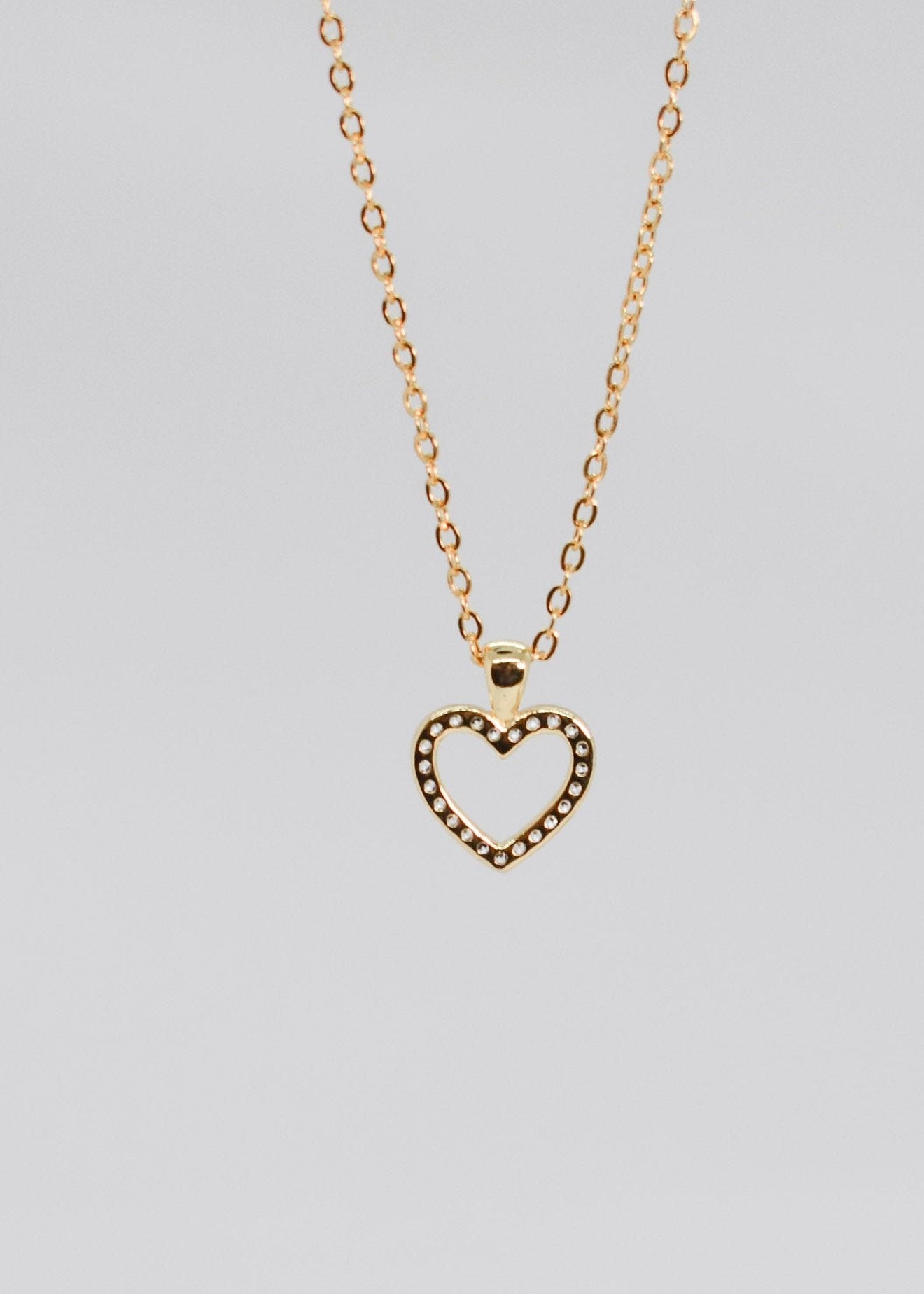 Hollow heart neckalce