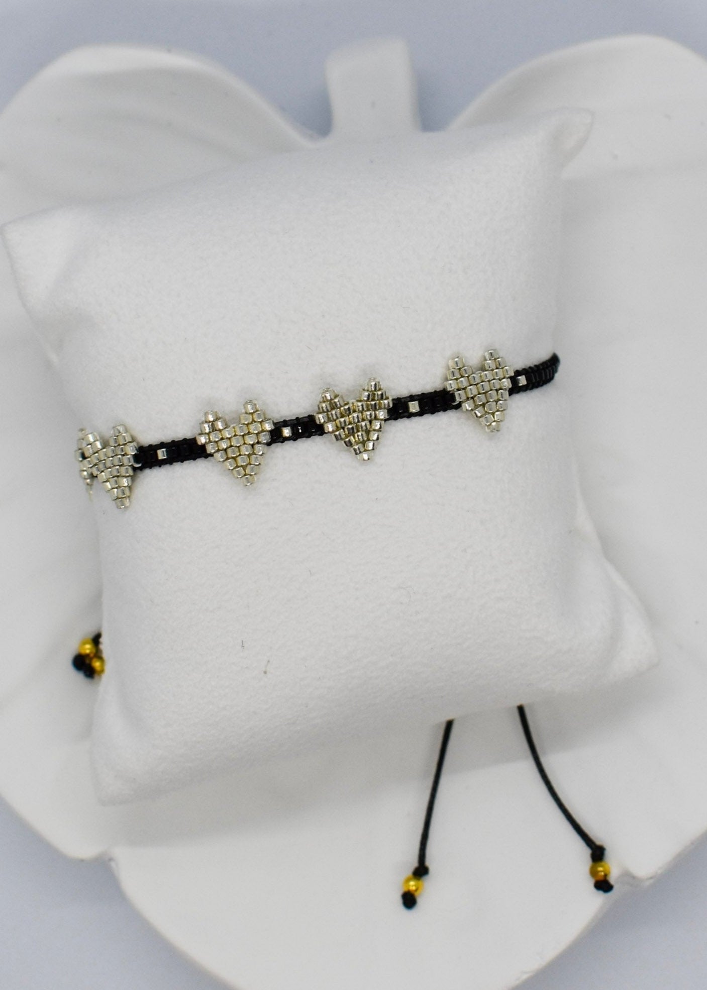 MIni heart bracelets bar black