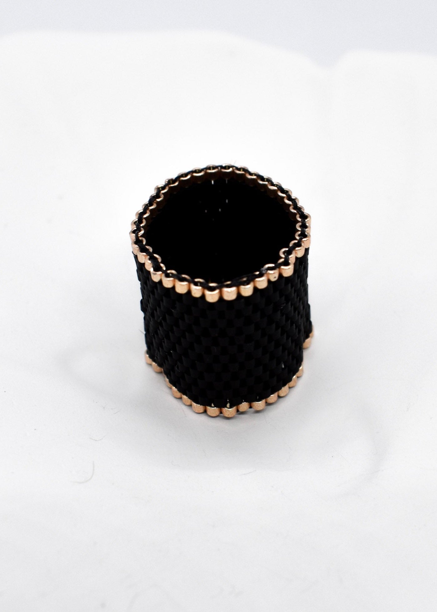 Miyuki_Black_rings_delicas