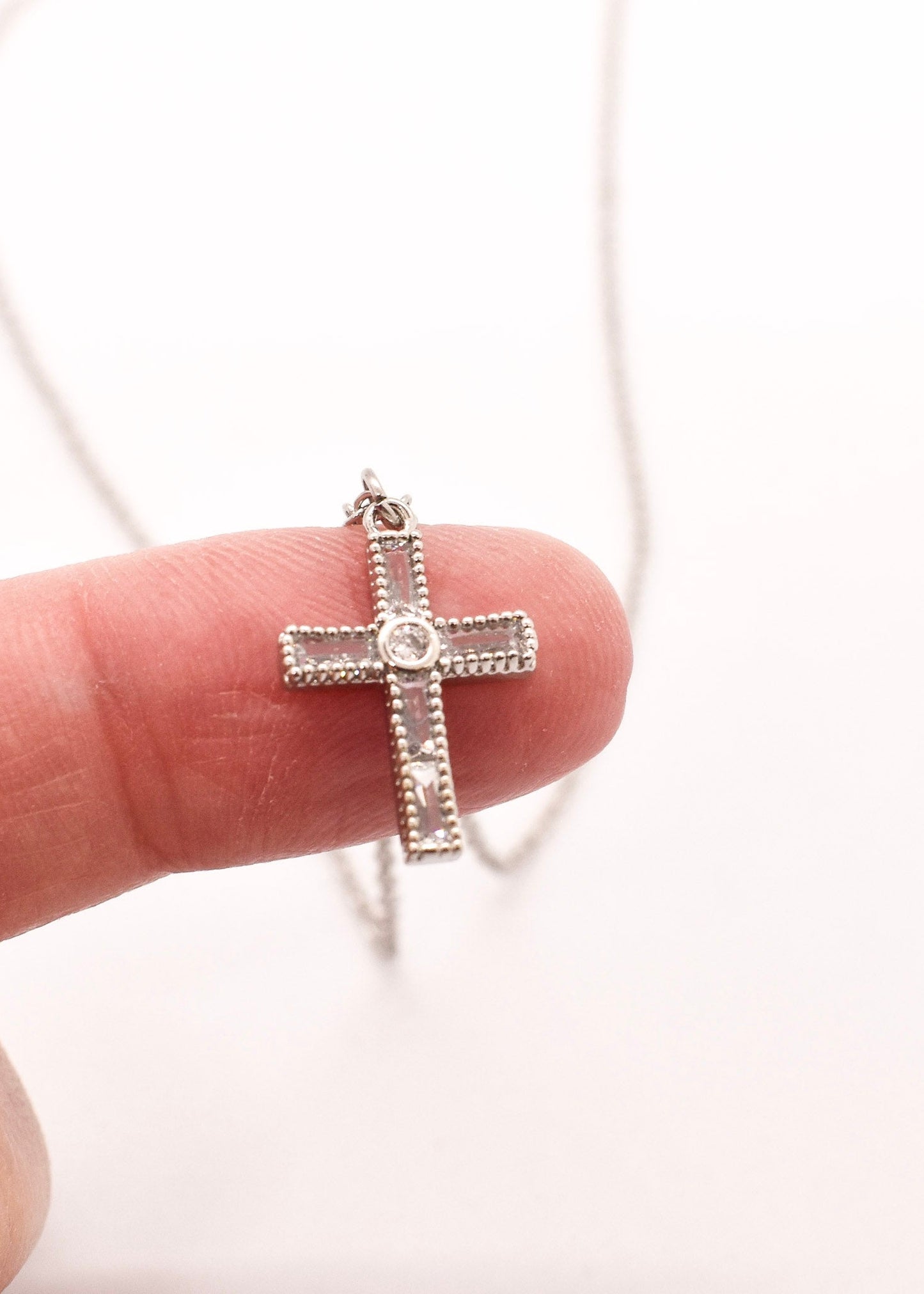 Dainty cross silver necklace