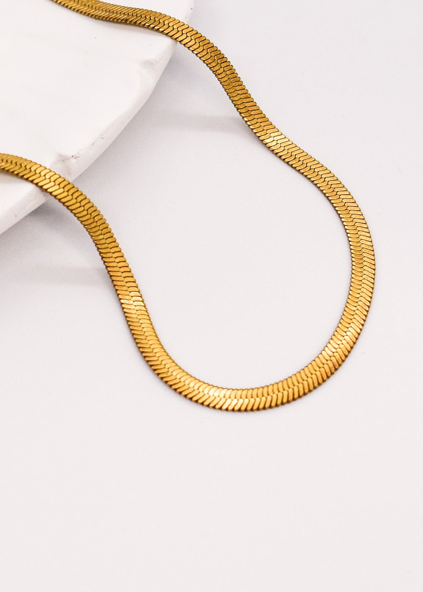 thick herringbone necklace