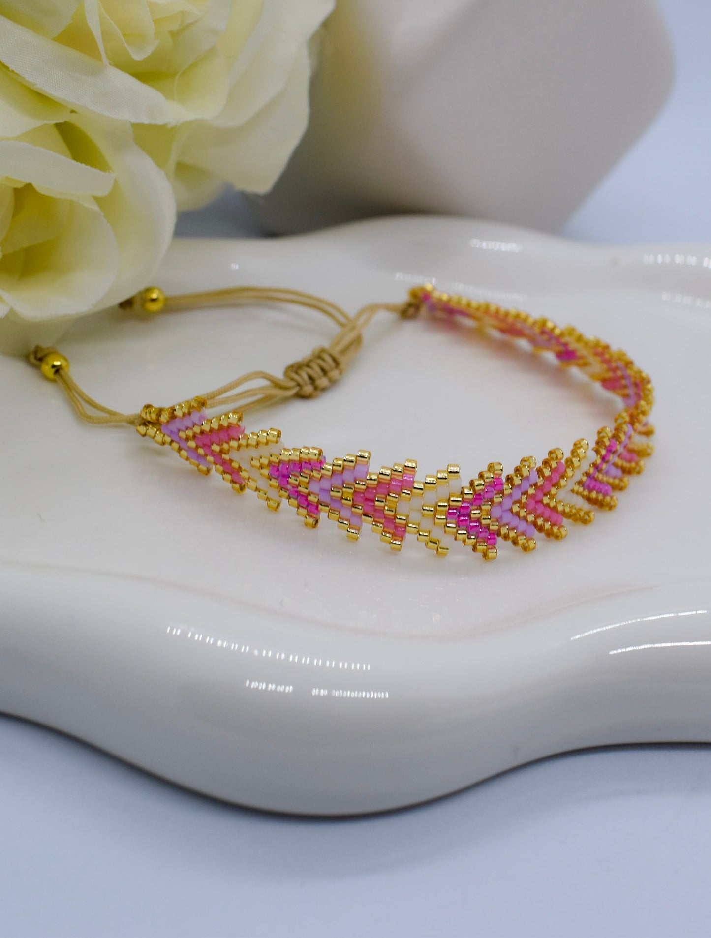 arrow bracelet beaded pink