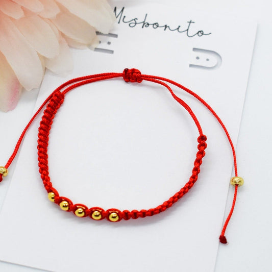 ball macrame bracelet
