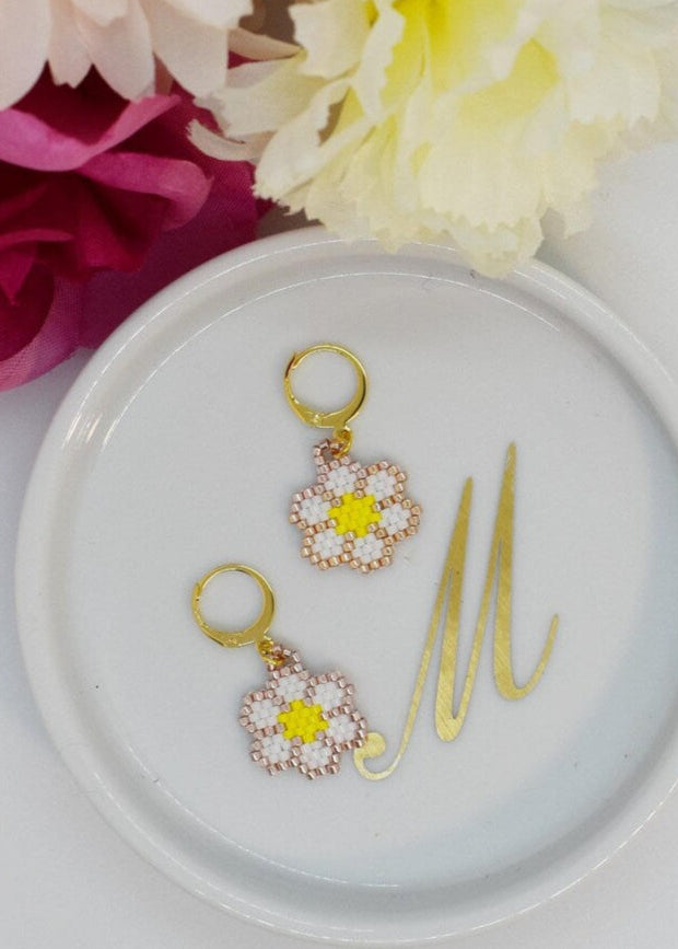 daisy flower earrings yellow 2