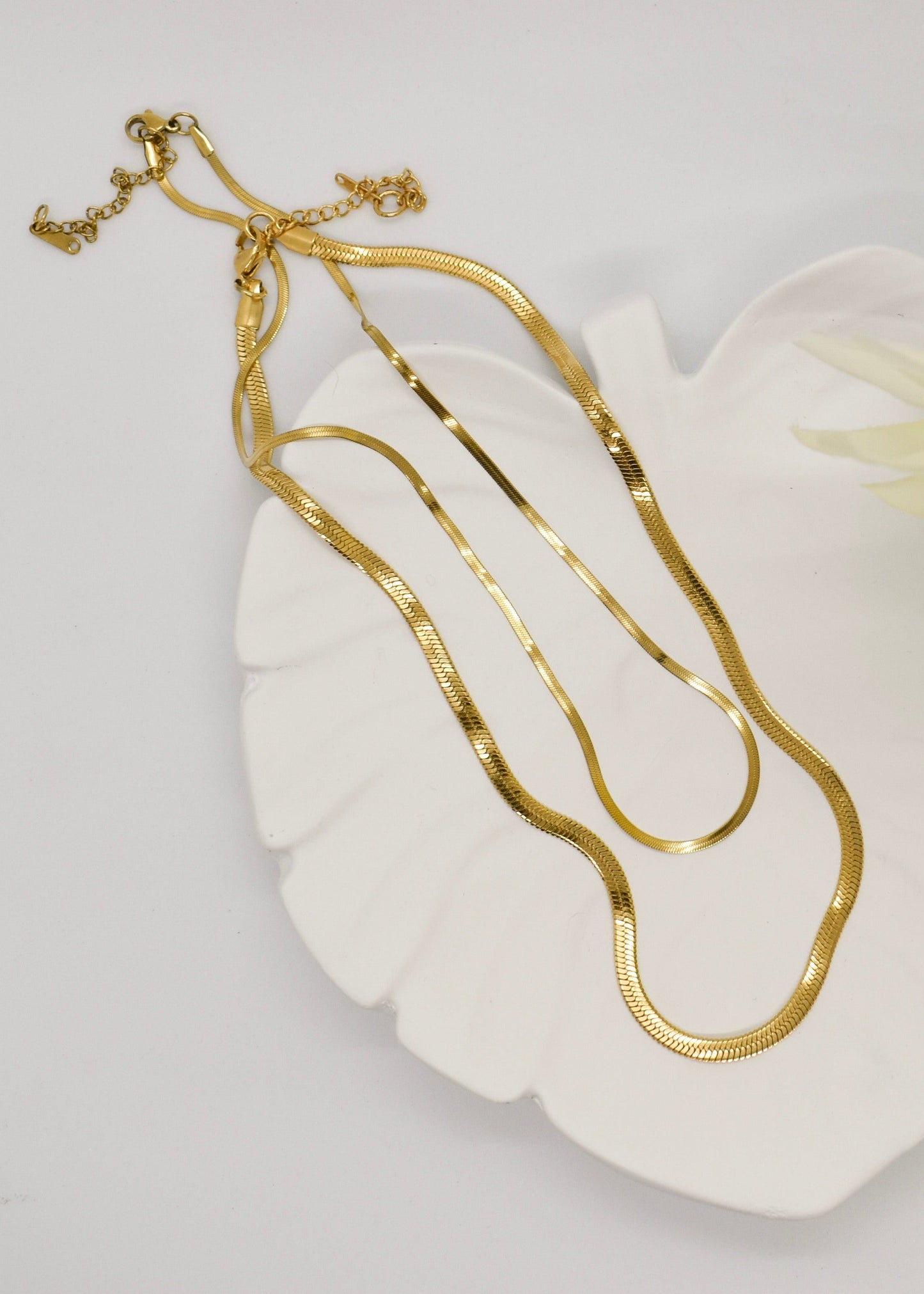snake golden necklaces