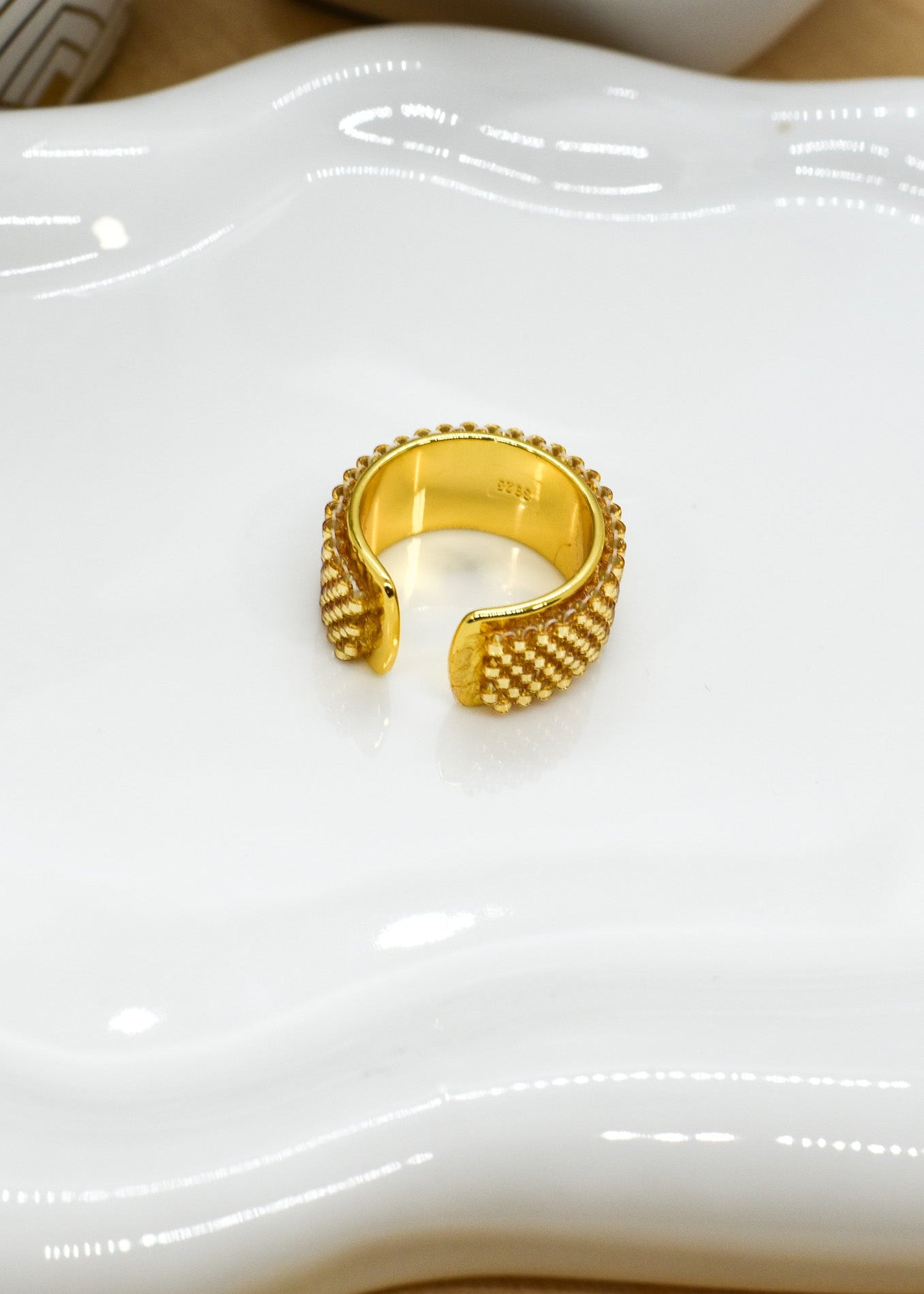 open gold ring miyuki