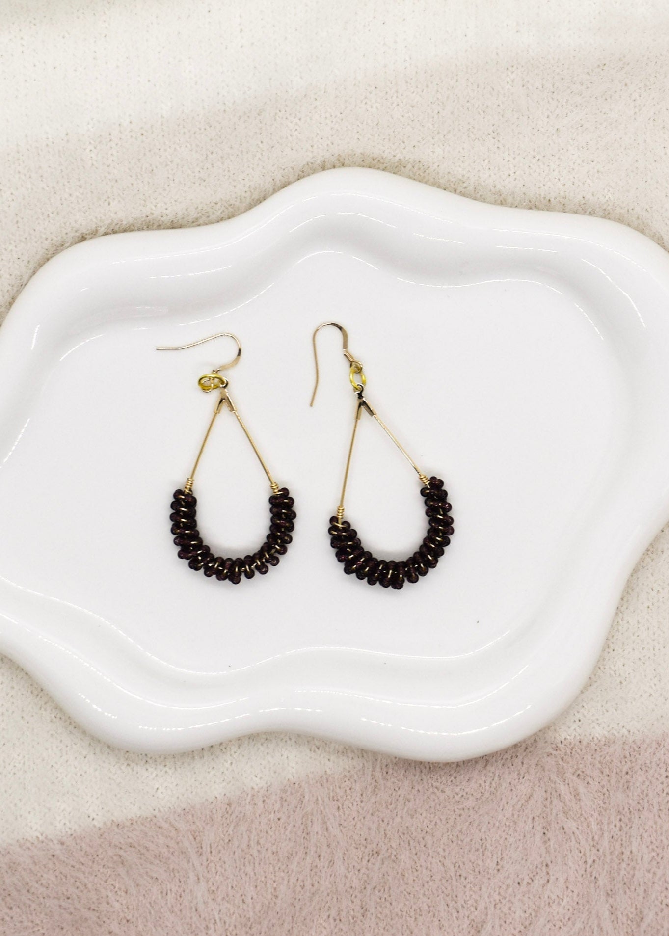 oval wire wrapped black earrings