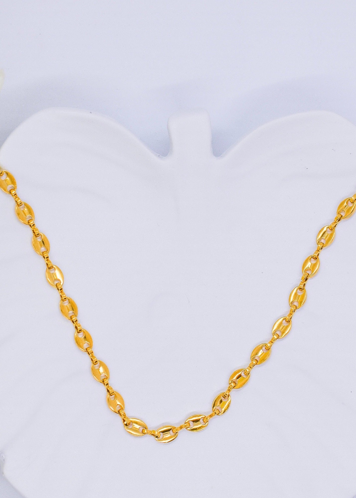 GOLDEN ANCHOR CHAIN