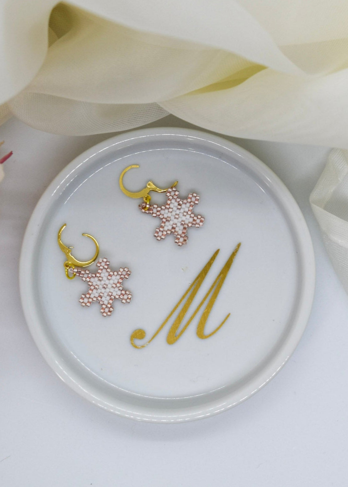 snowwhite earring miyuki
