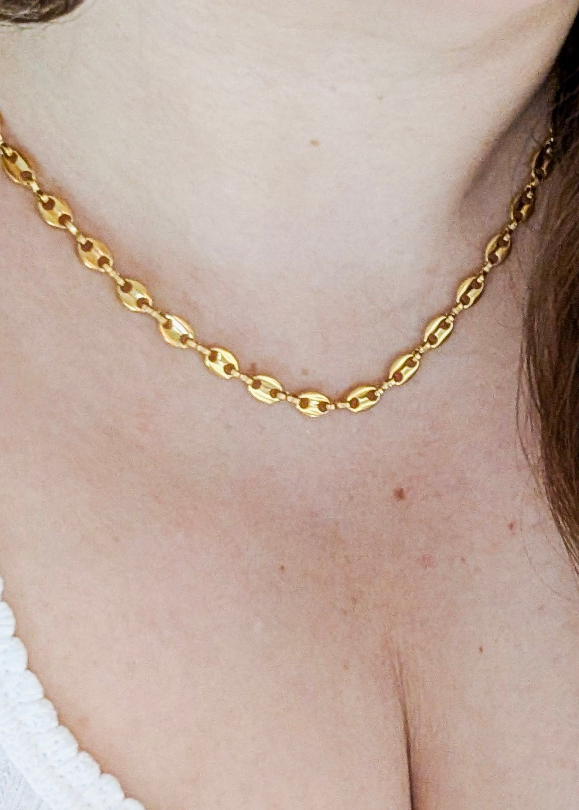 wearing rope necklace