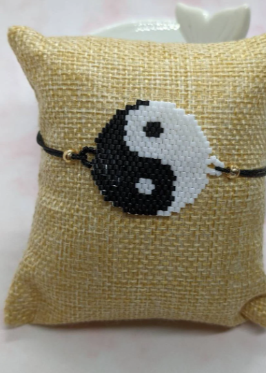 Yin and yang bracelet