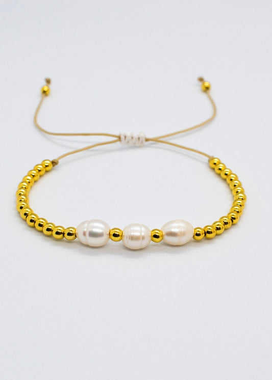ADJUSTABLE 3 PEARLS BRACELET