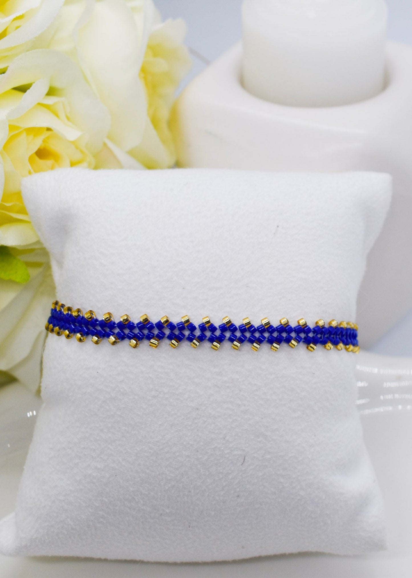 Blue fish beaded bracelet