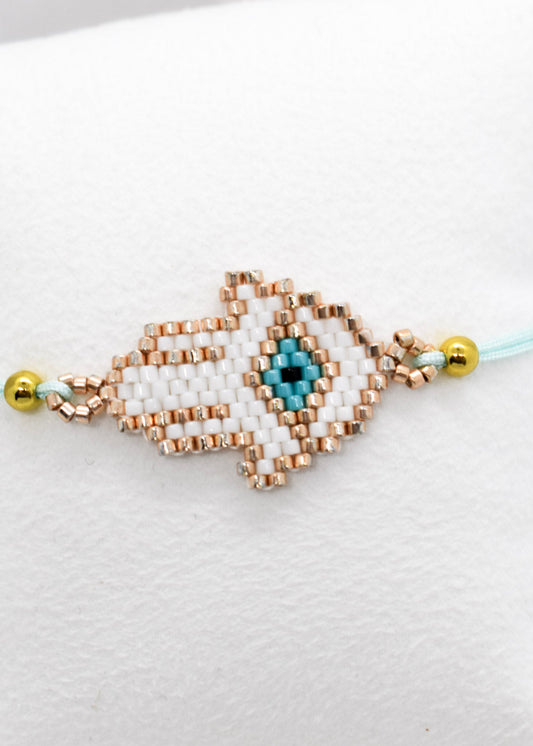 Hamsa hand Miyuki bracelet zoomed