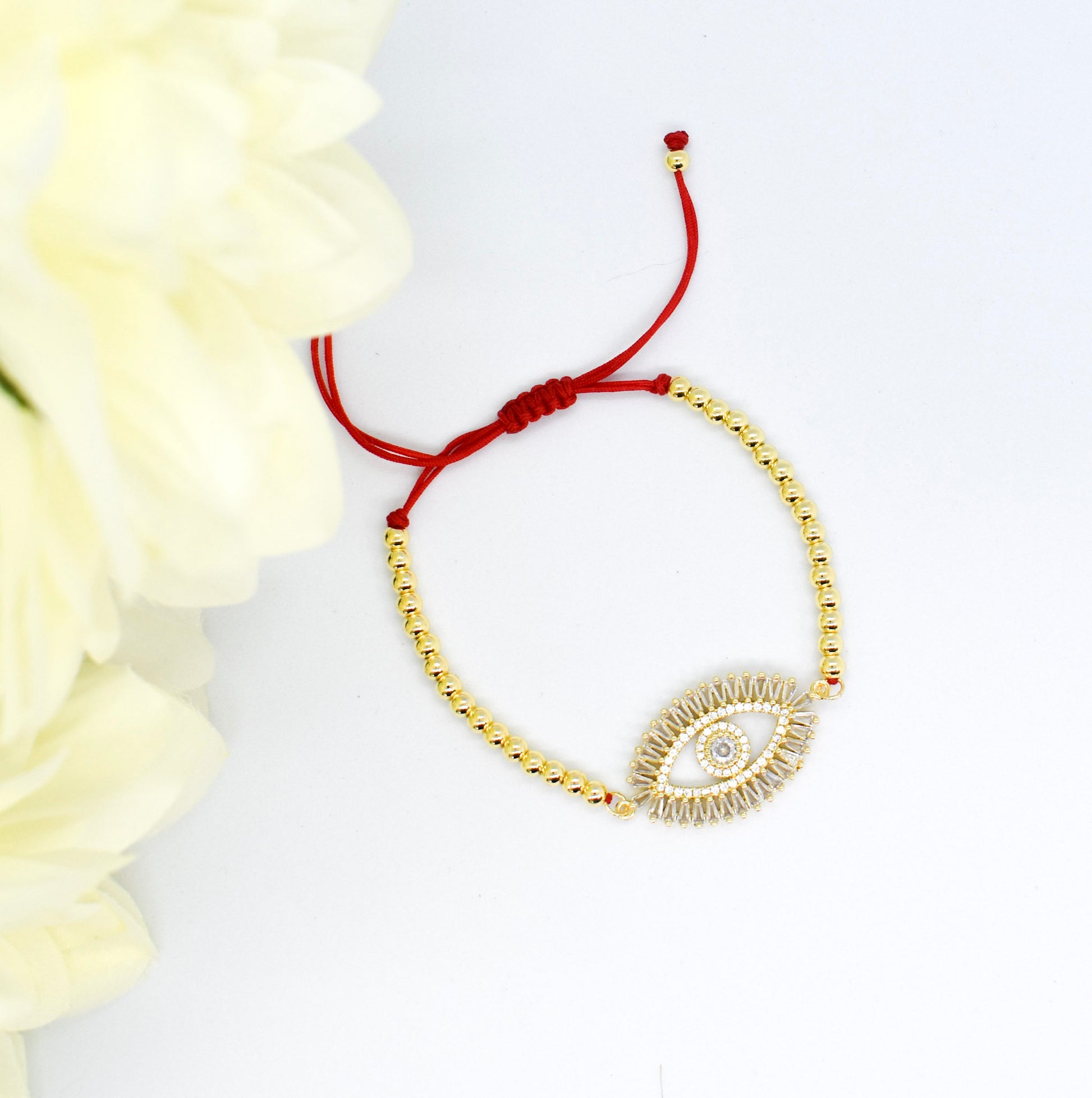 lashes golden bead bracelet