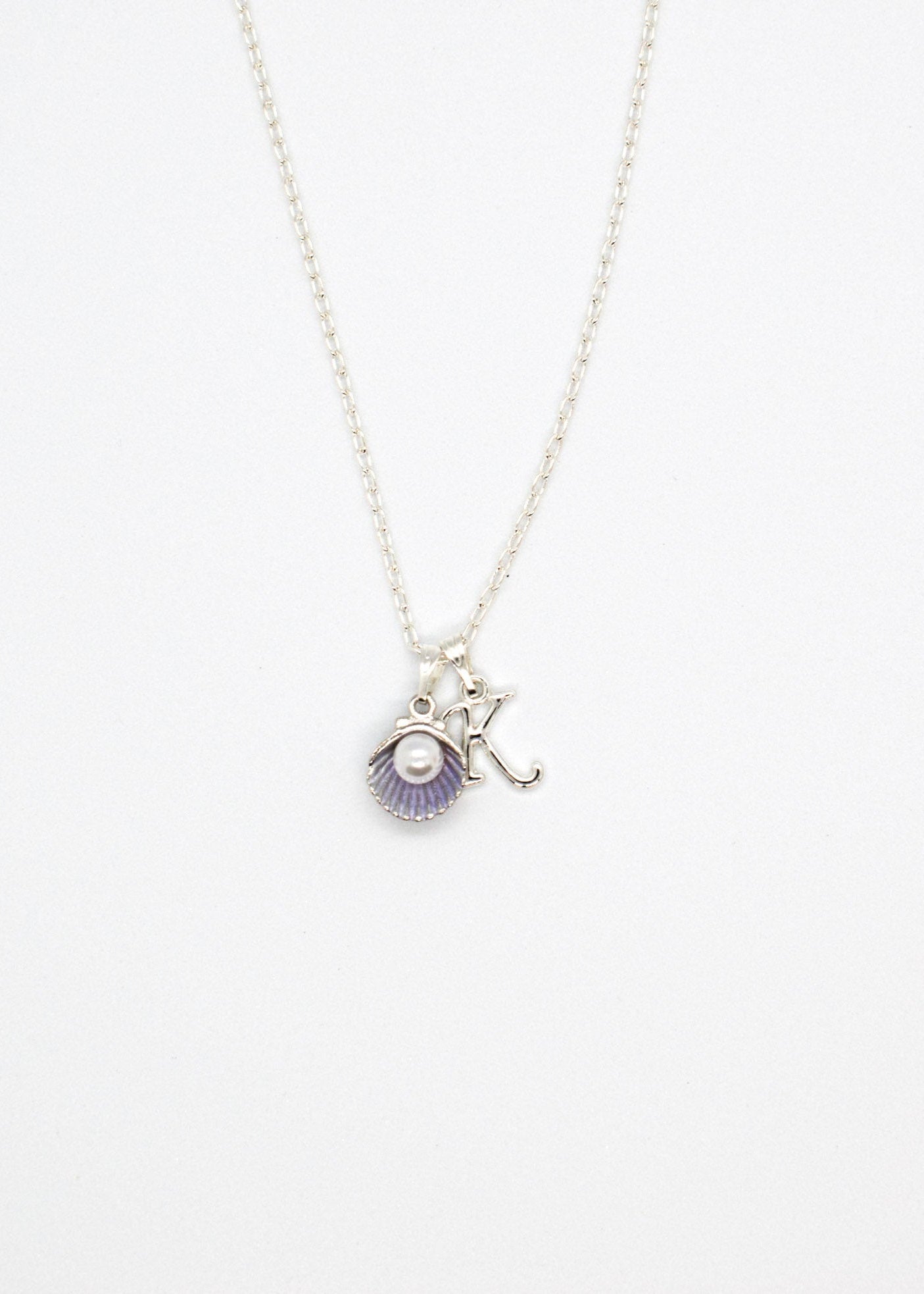 Shell_charm_necklace