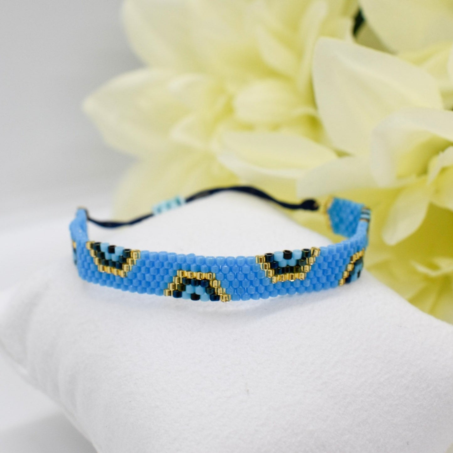 bar evil eye blue