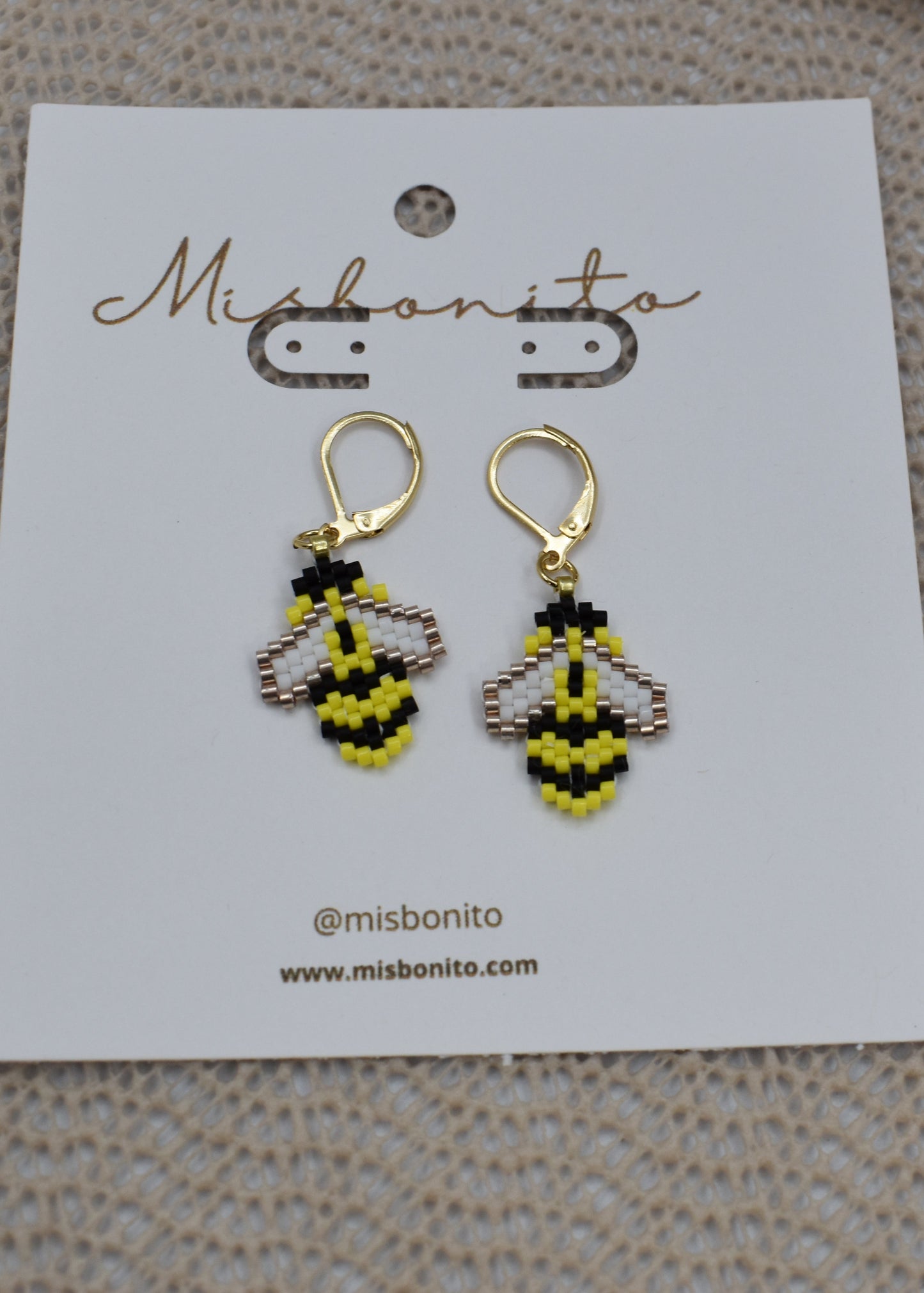 beaded bee earrings miyuki on a card
