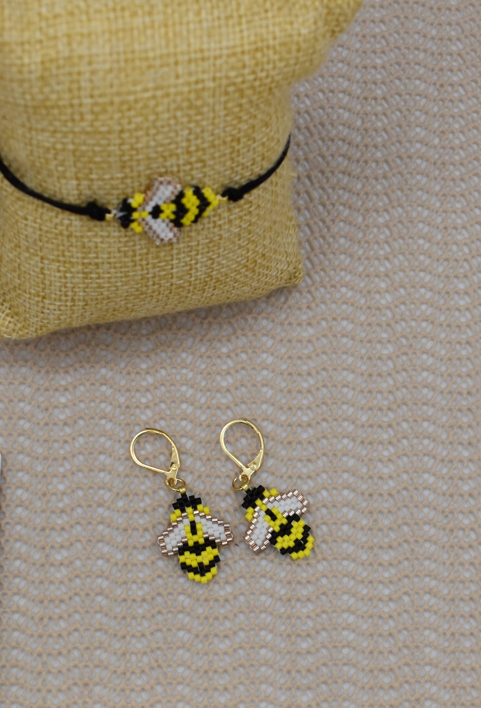 bee earrings and bracelet set