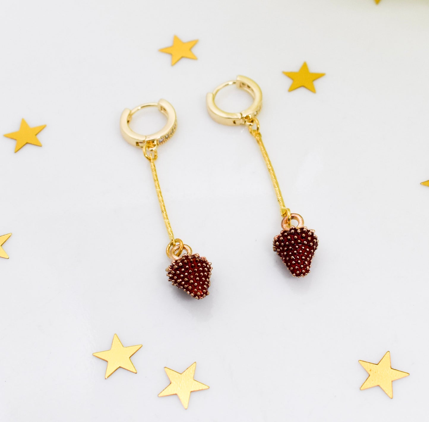 STRAWBERRY LONG EARRINGS