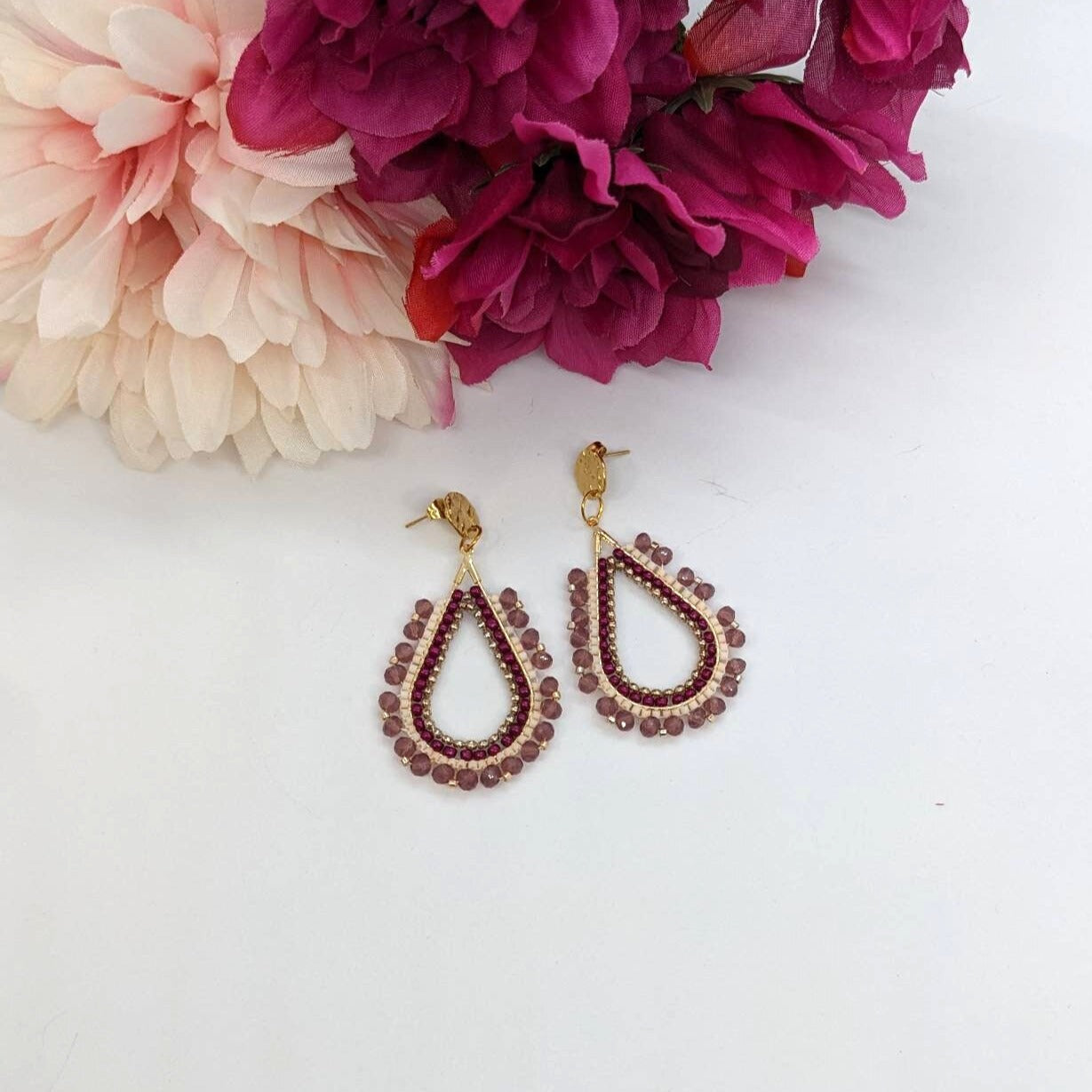 Burgundy oval beaded earrings