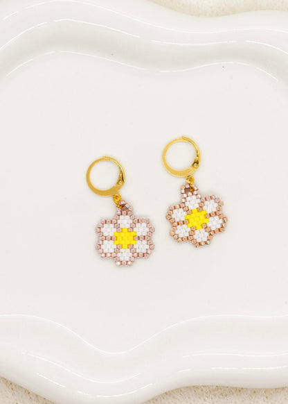 daisyshort earrings