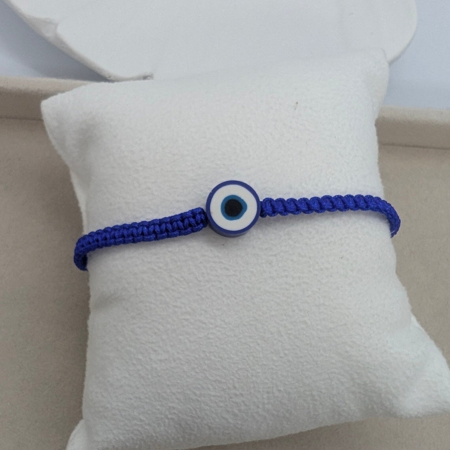 evil eyeblue macrame bracelet 