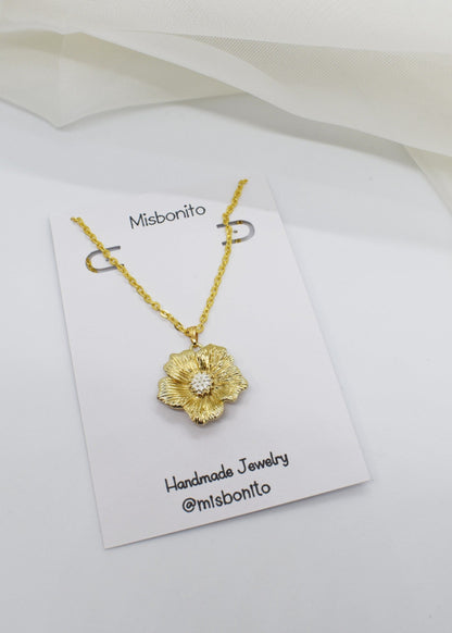 Flower necklace on a card
