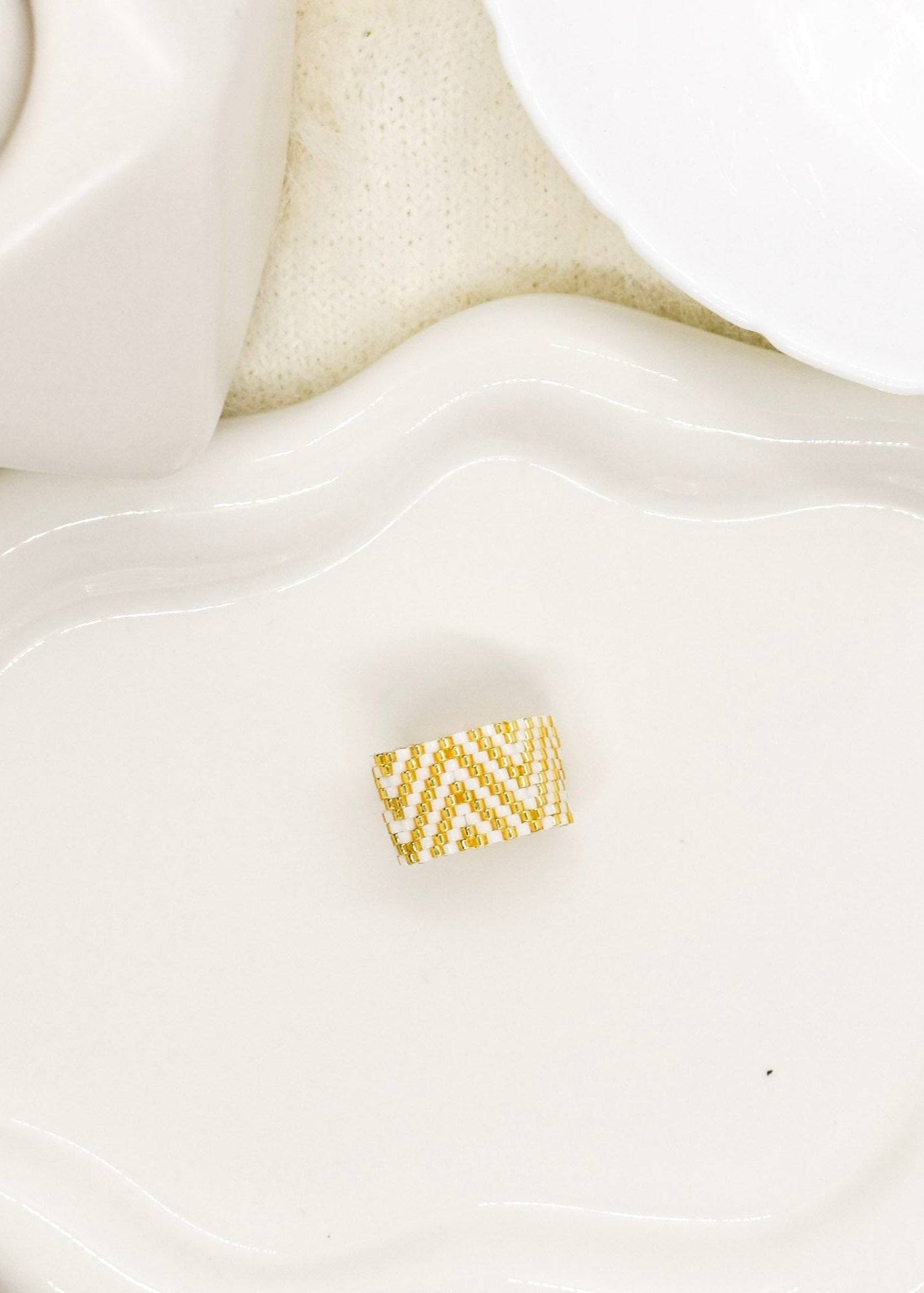 golden zigzag ring