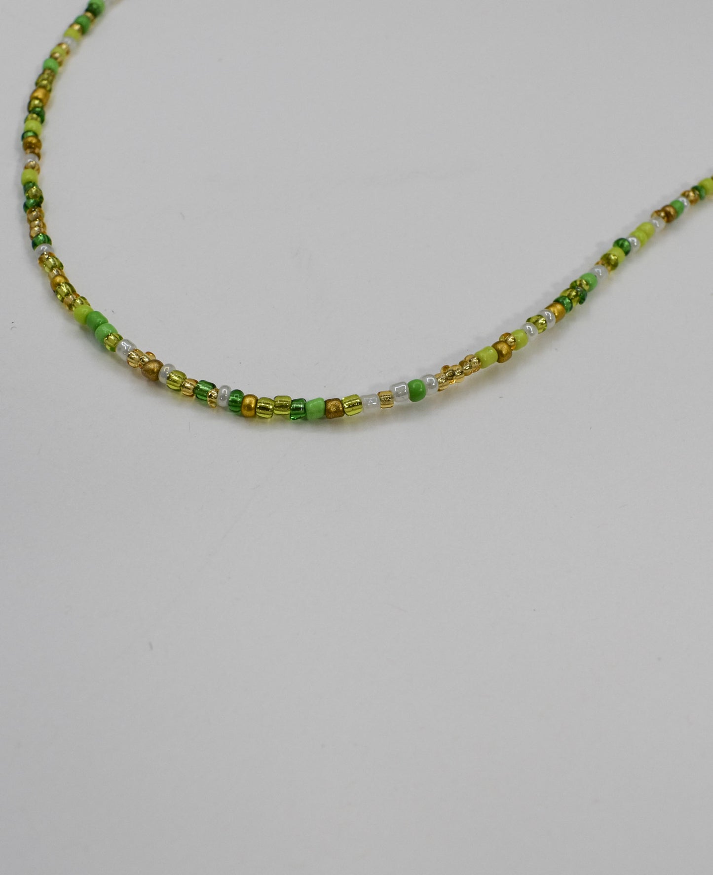 green beads necklace zoomed