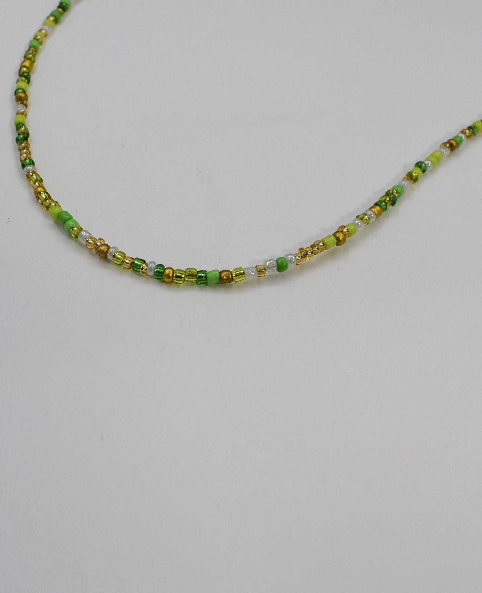 green beads necklace zoomed