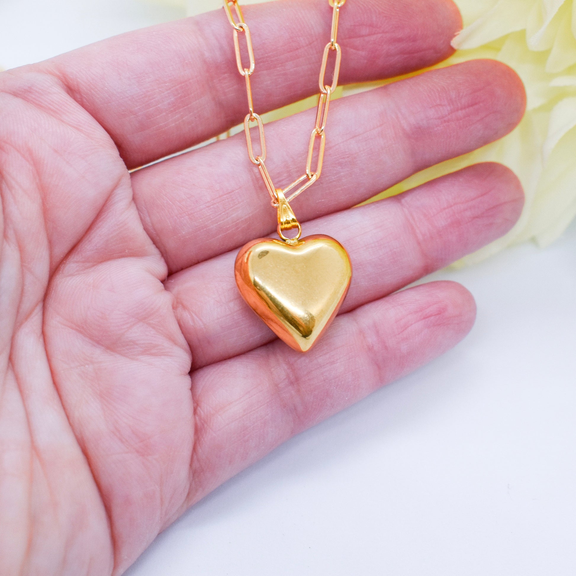 chunky heart necklace 