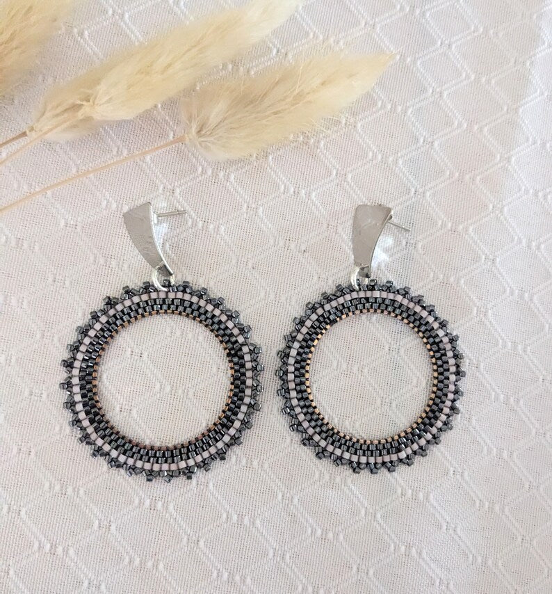 Shimmering grey beaded earrings