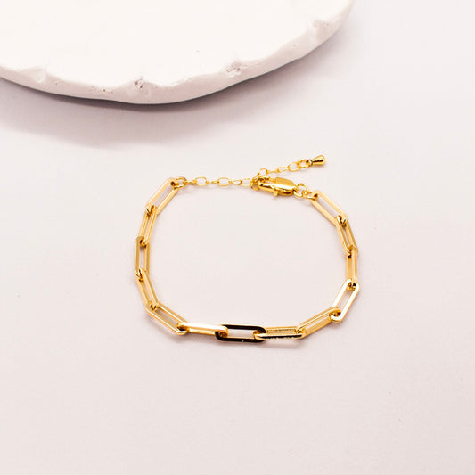 GOLDEN PAPER CLIP BRACELET