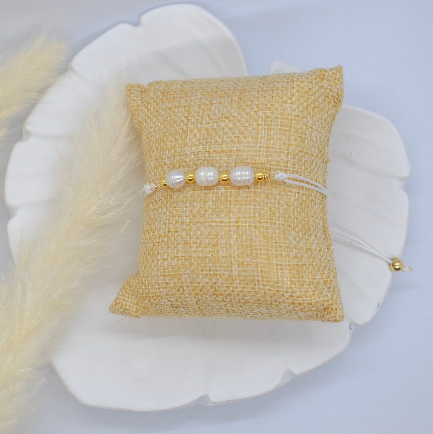 pearls trio bracelet adjustable