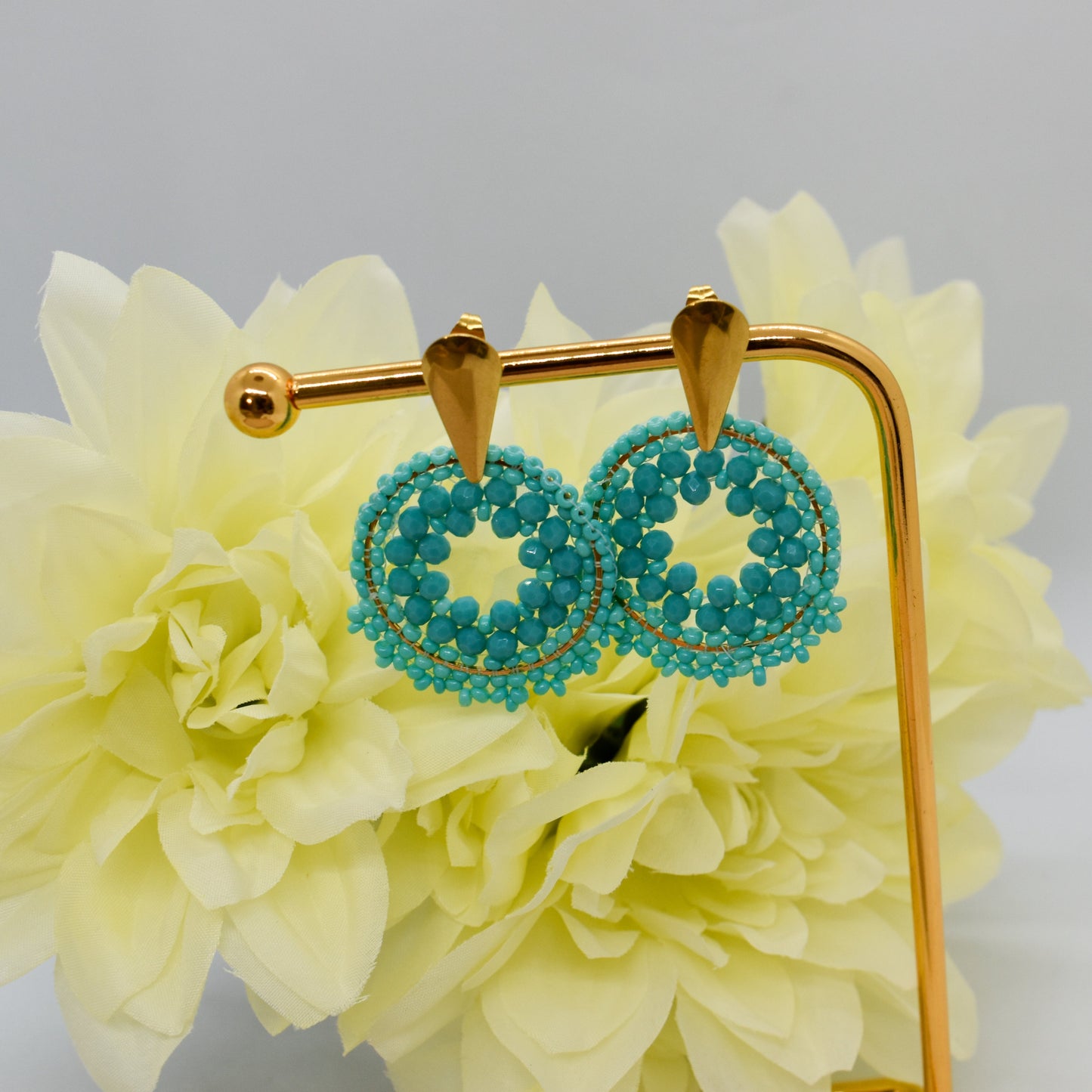 ROUND BEADED EARRINGS (TURQUOISE)